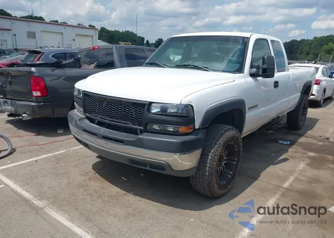 2001 Chevrolet Silverado 2500Hd from USA, damaged, VIN 1GCHC29U91E342790